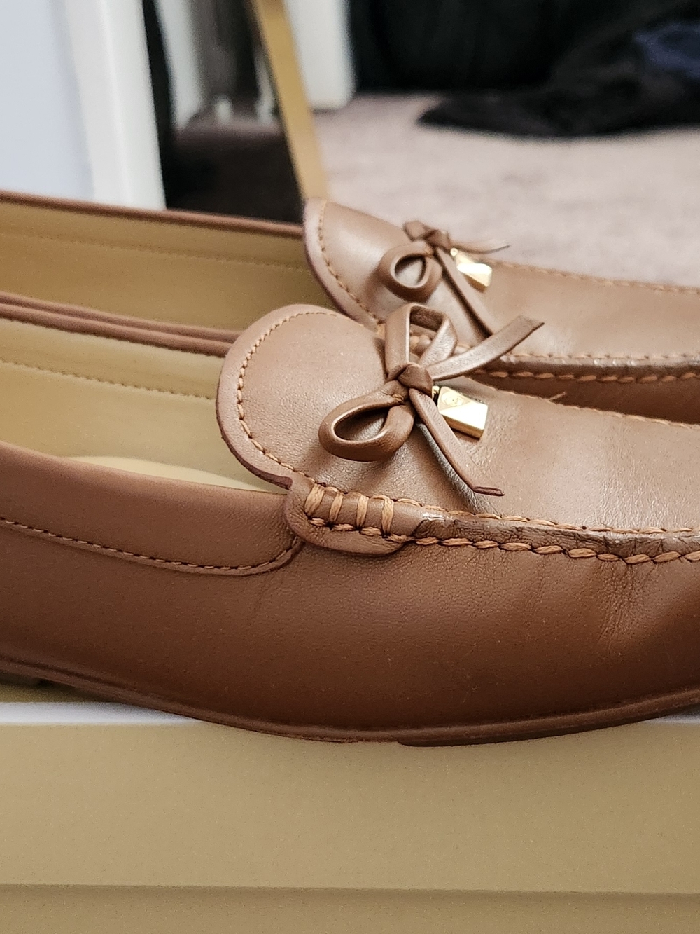 Michael Kors Tan Bow-Accent Leather Loafers - Picture 4 of 8